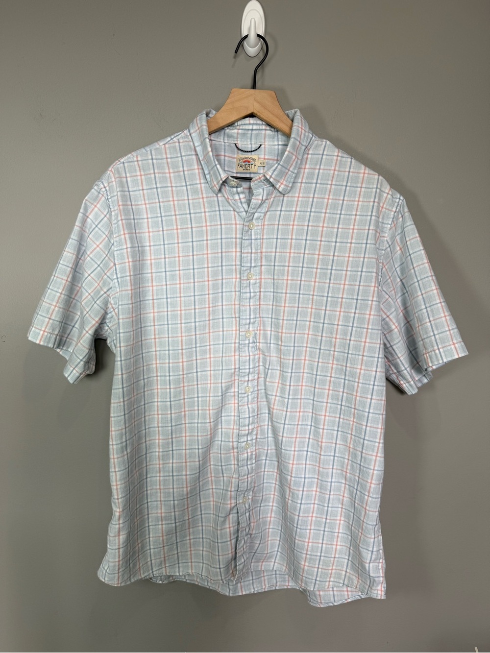 Faherty Brand Short Sleeve Button Up Shirt XL Pastel Plaid Coastal Beach